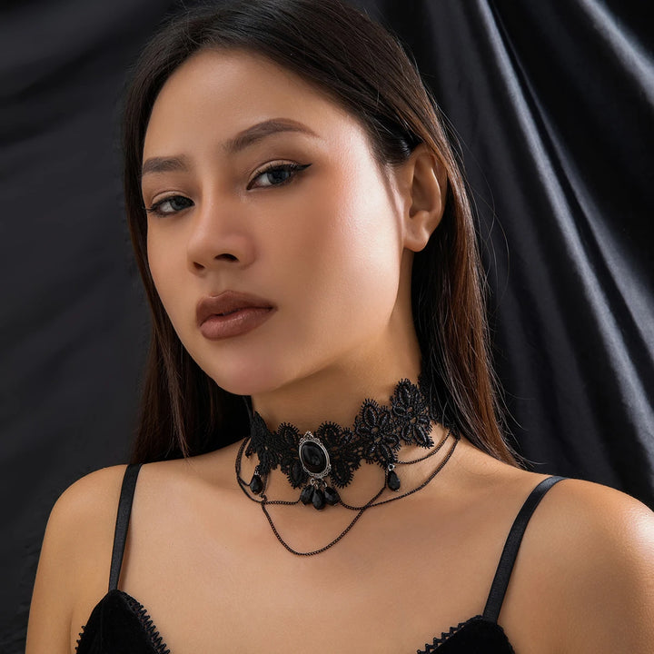 Victorian Gothic choker