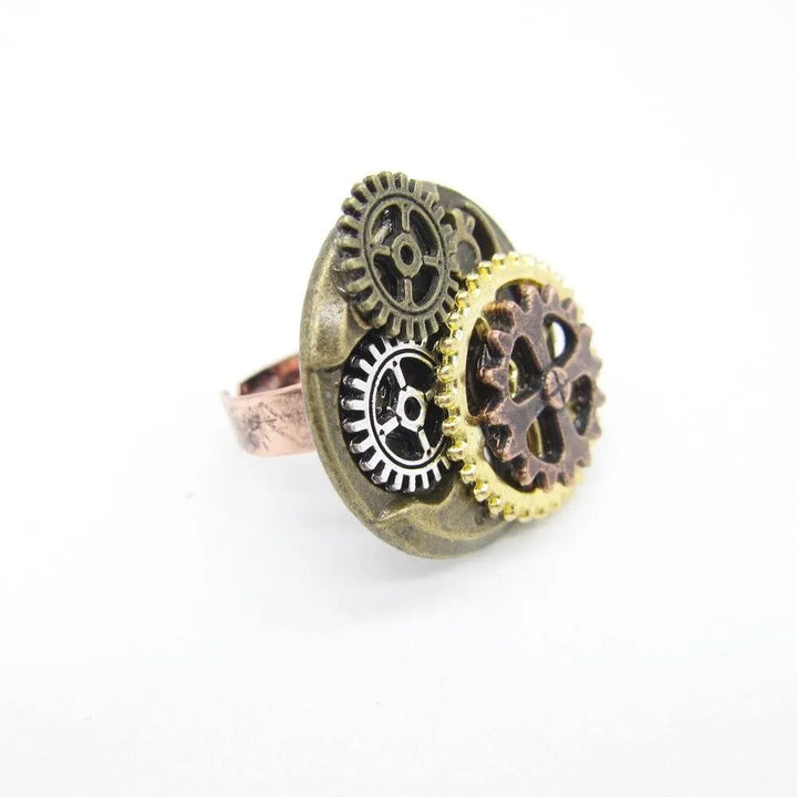Steampunk ring with cogs