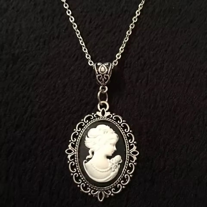 Steampunk woman cameo necklace