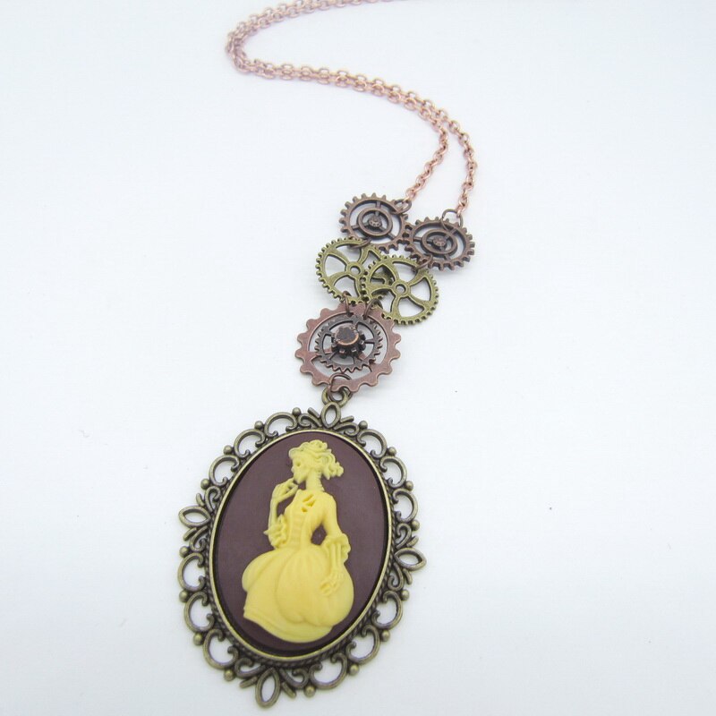 steampunk noble woman chain pendant